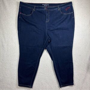 Peace Love World Women’s Straight Leg Straight Dark Wash Blue Jeans Size 28W
